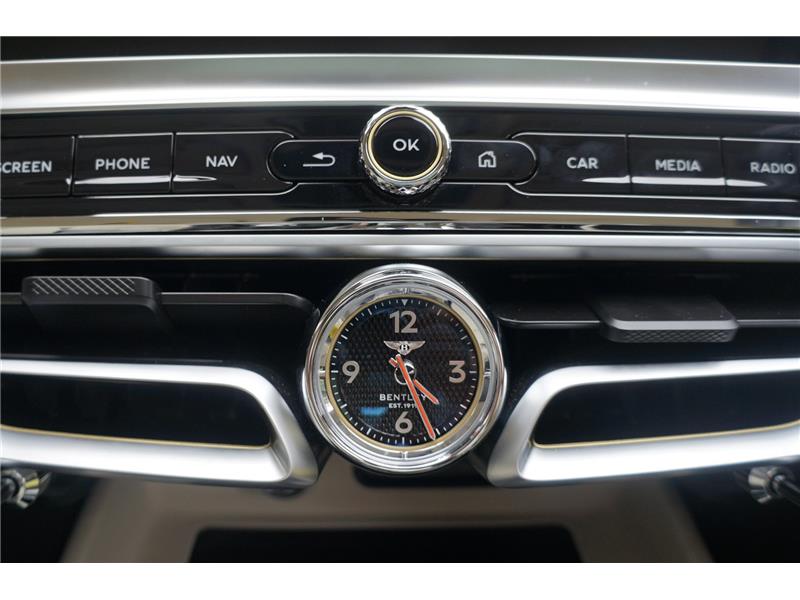 2025 Bentley Flying Spur V8 Hybrid