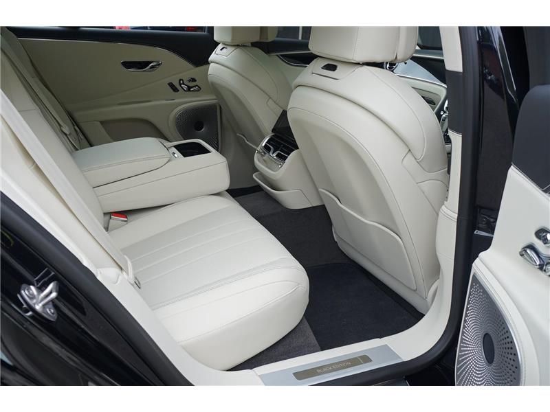 2025 Bentley Flying Spur V8 Hybrid