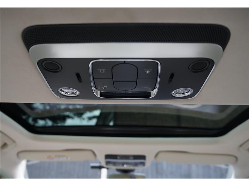 2025 Bentley Flying Spur V8 Hybrid