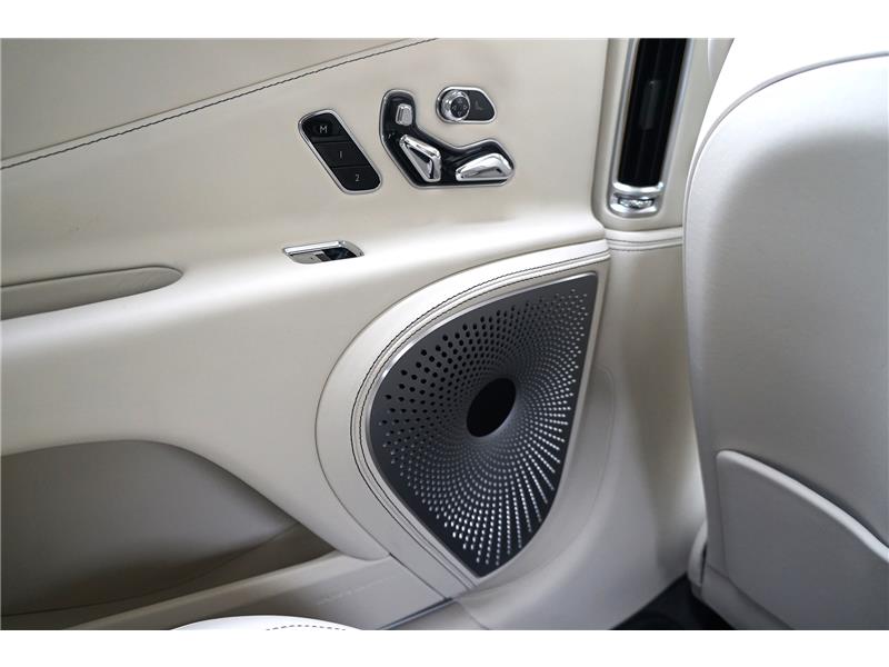 2025 Bentley Flying Spur V8 Hybrid