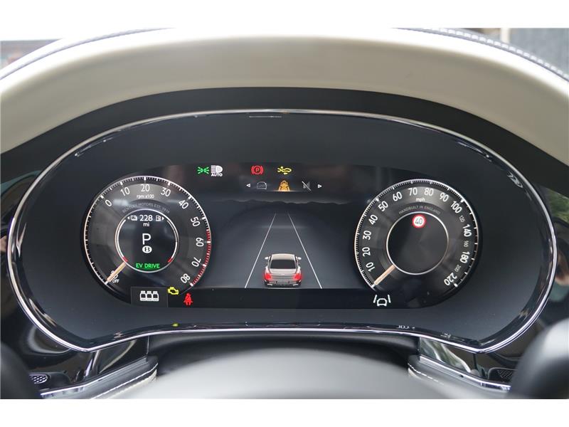 2025 Bentley Flying Spur V8 Hybrid