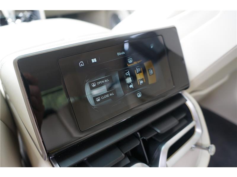 2025 Bentley Flying Spur V8 Hybrid