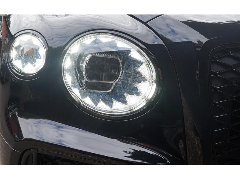 2025 Bentley Flying Spur V8 Hybrid