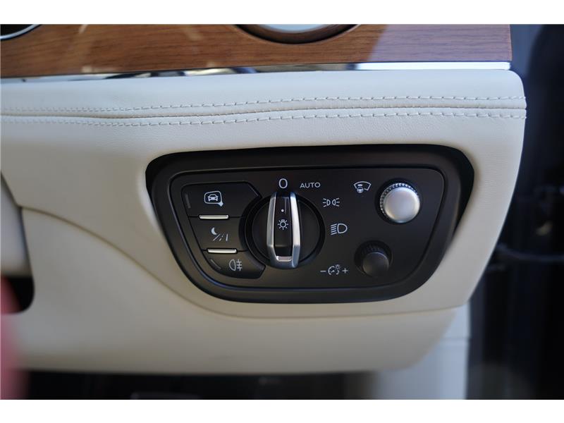 2022 Bentley Bentayga V6 Hybrid