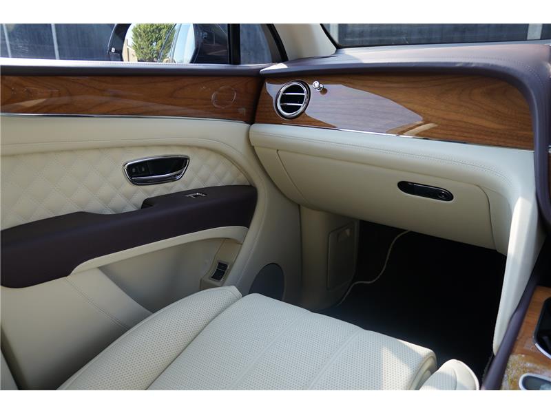 2022 Bentley Bentayga V6 Hybrid