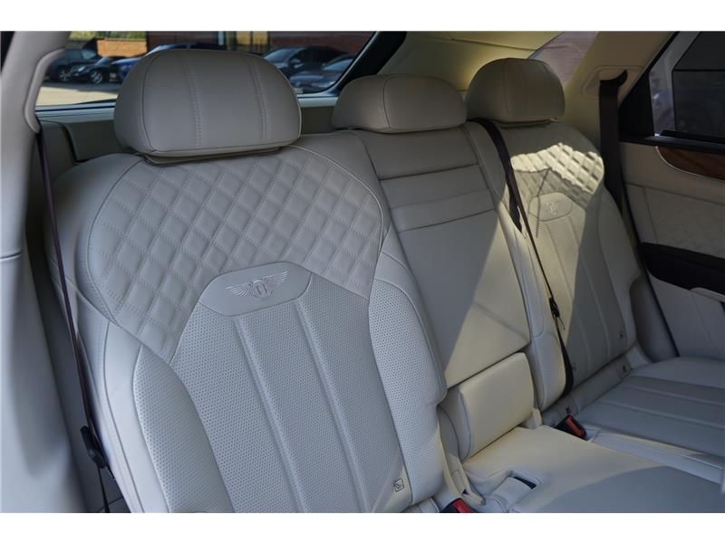 2022 Bentley Bentayga V6 Hybrid