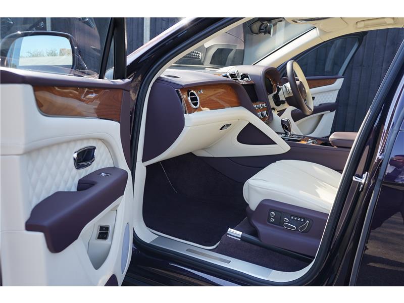 2022 Bentley Bentayga V6 Hybrid