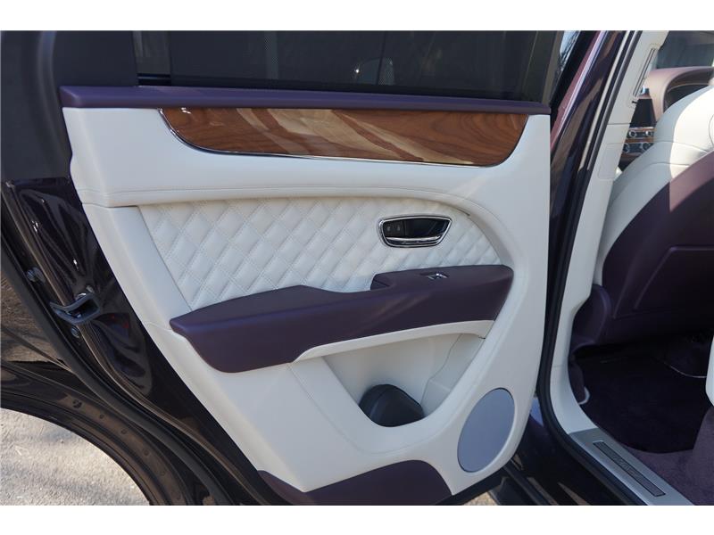 2022 Bentley Bentayga V6 Hybrid