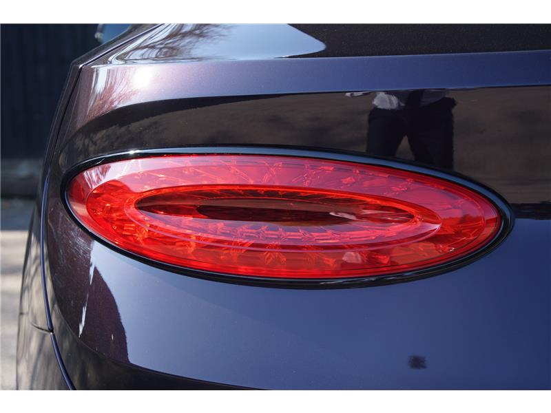 2022 Bentley Bentayga V6 Hybrid