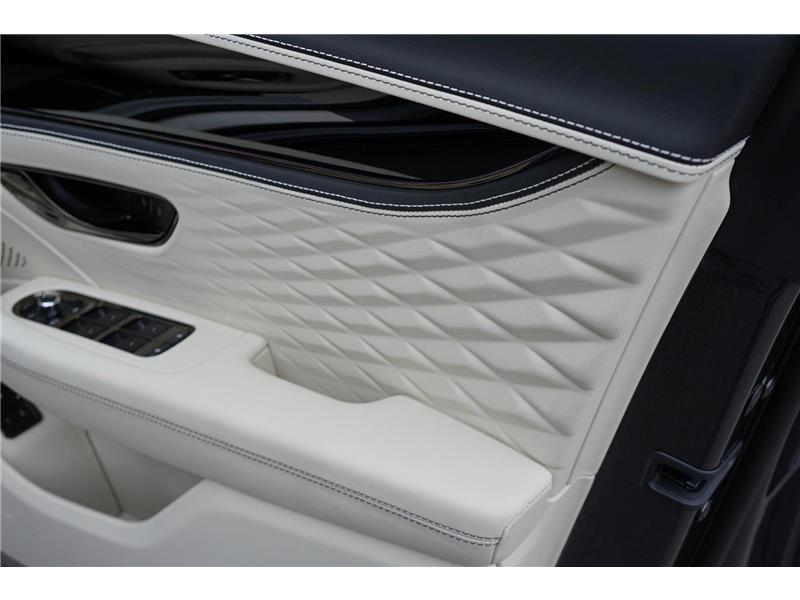 2026 Bentley Flying Spur 4.0 V8 High-Performance Azure STD