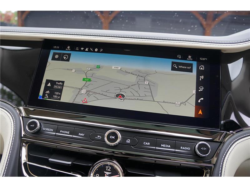 2026 Bentley Flying Spur 4.0 V8 High-Performance Azure STD