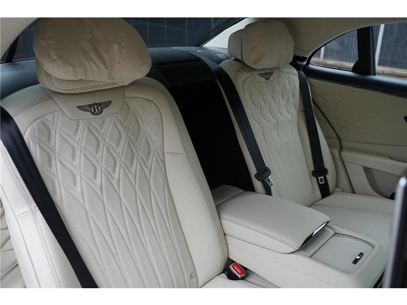 2026 Bentley Flying Spur 4.0 V8 High-Performance Azure STD