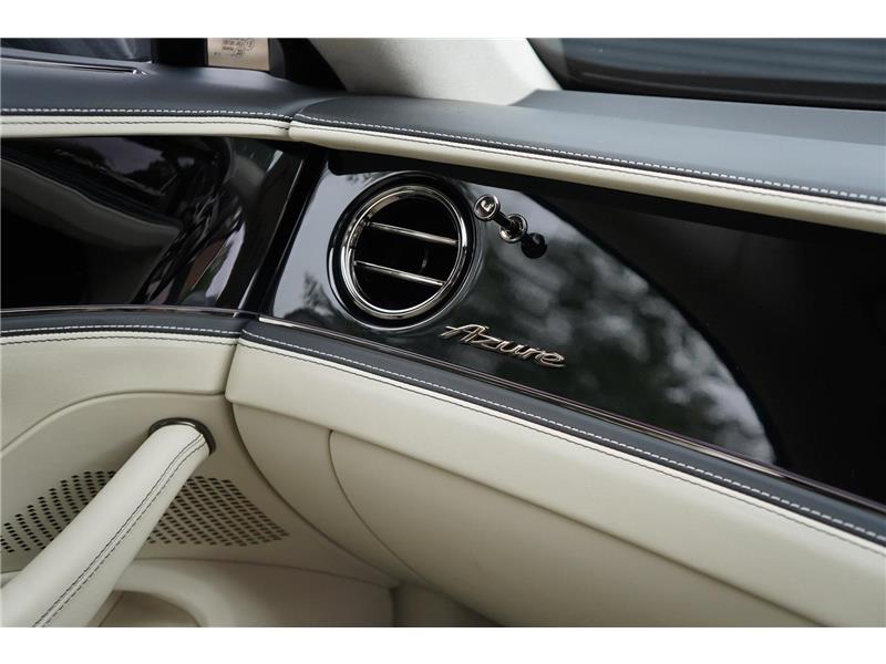 2026 Bentley Flying Spur 4.0 V8 High-Performance Azure STD