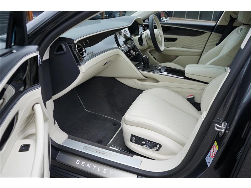 2026 Bentley Flying Spur 4.0 V8 High-Performance Azure STD