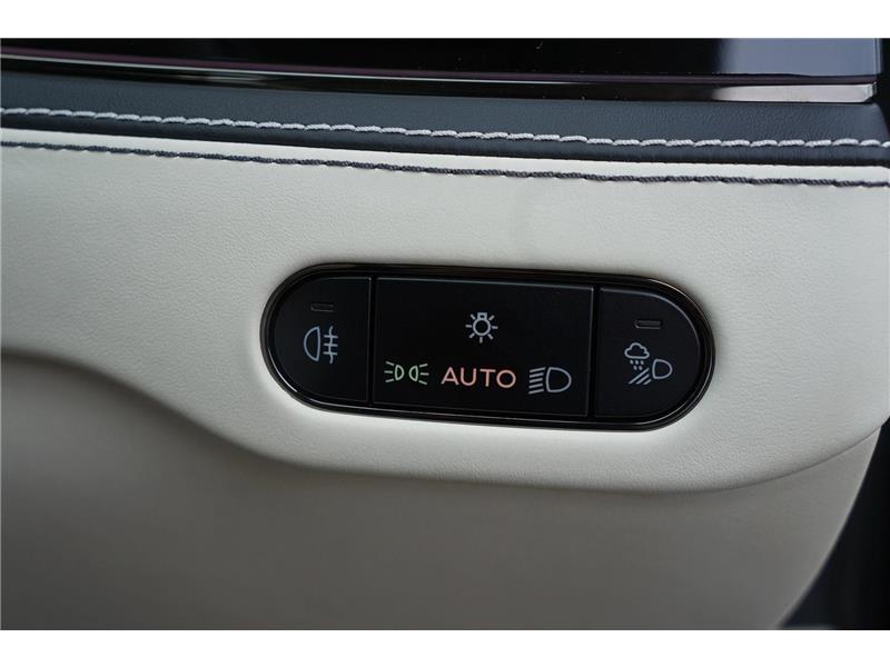 2026 Bentley Flying Spur 4.0 V8 High-Performance Azure STD
