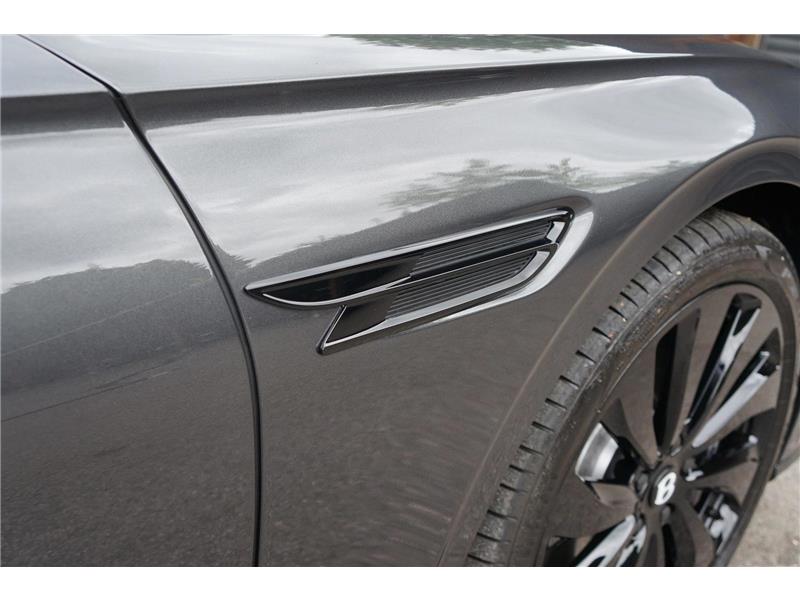 2026 Bentley Flying Spur 4.0 V8 High-Performance Azure STD