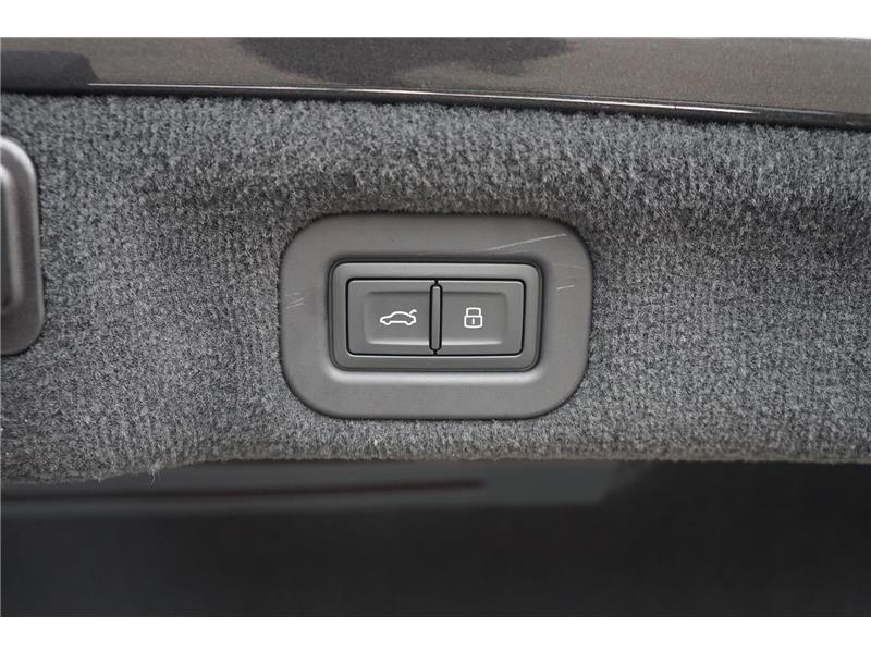 2026 Bentley Flying Spur 4.0 V8 High-Performance Azure STD