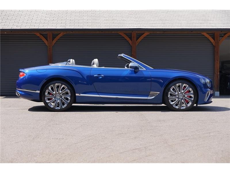 2021 Bentley Continental 4.0 V8 GTC Mulliner