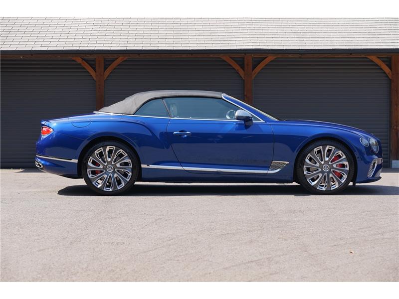 2021 Bentley Continental 4.0 V8 GTC Mulliner