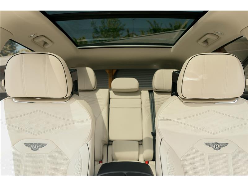 2026 Bentley Bentayga 4.0 V8 Atelier Edition