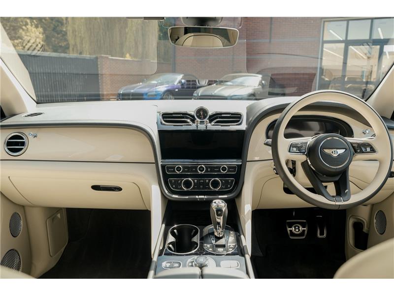 2026 Bentley Bentayga 4.0 V8 Atelier Edition