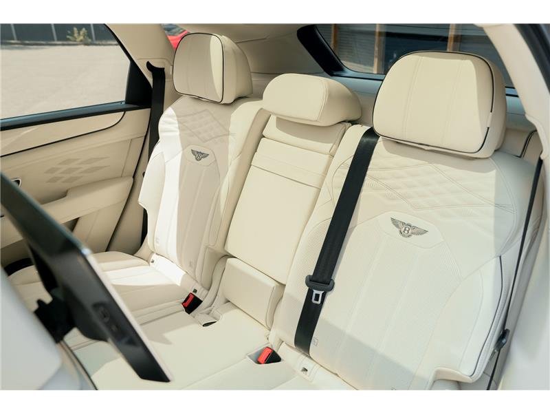 2026 Bentley Bentayga 4.0 V8 Atelier Edition