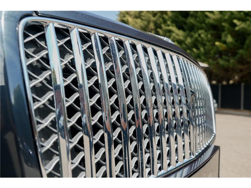 2026 Bentley Bentayga 4.0 V8 Atelier Edition