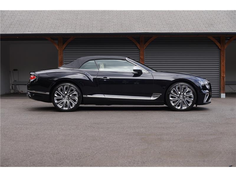 2023 Bentley Continental 4.0 V8 GTC Mulliner