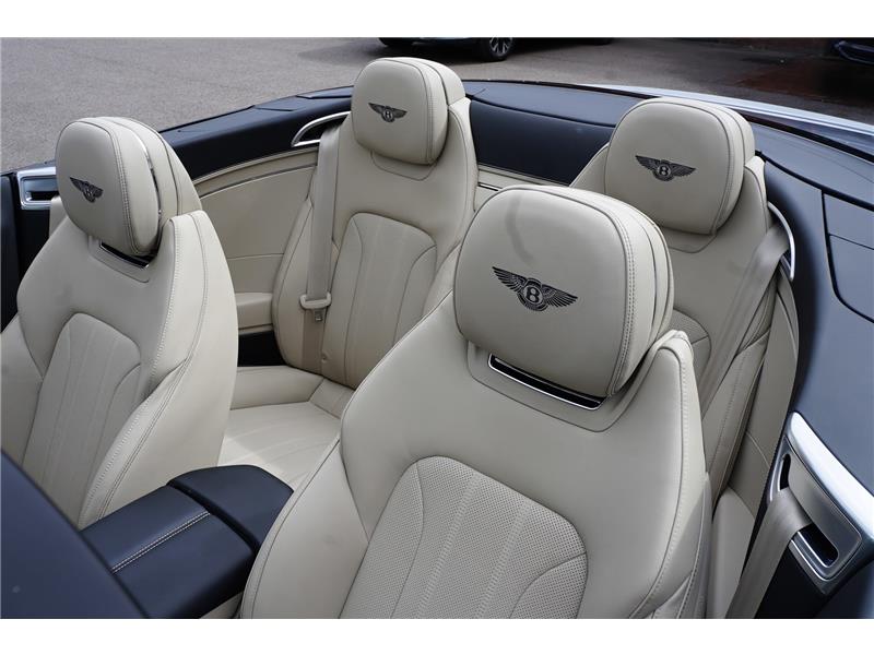 2025 Bentley Continental 4.0 V8 High-Performance GTC Black Edition
