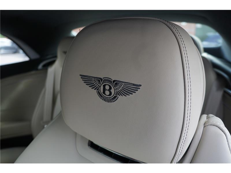 2025 Bentley Continental 4.0 V8 High-Performance GTC Black Edition