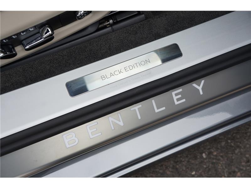 2025 Bentley Continental 4.0 V8 High-Performance GTC Black Edition