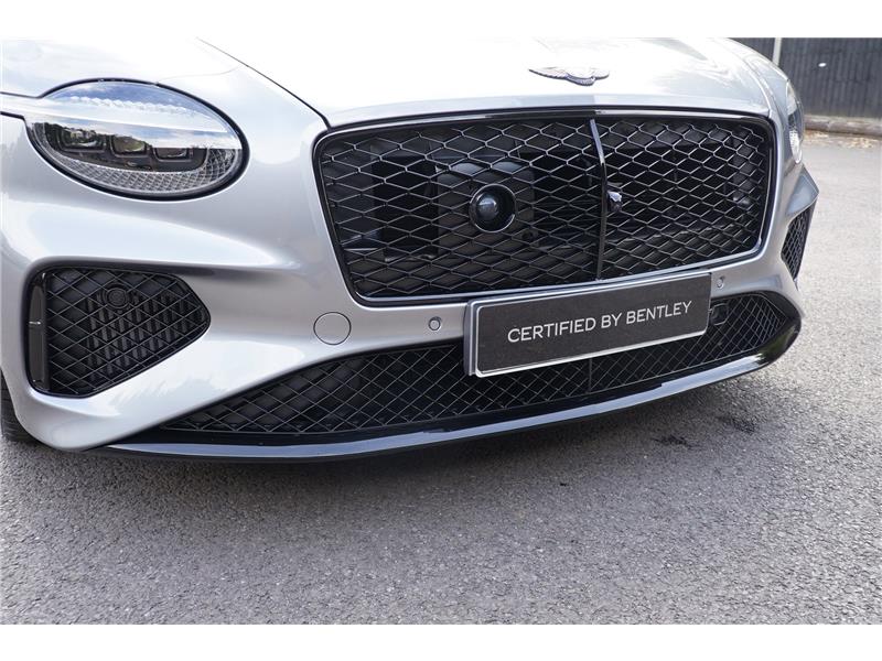 2025 Bentley Continental 4.0 V8 High-Performance GTC Black Edition