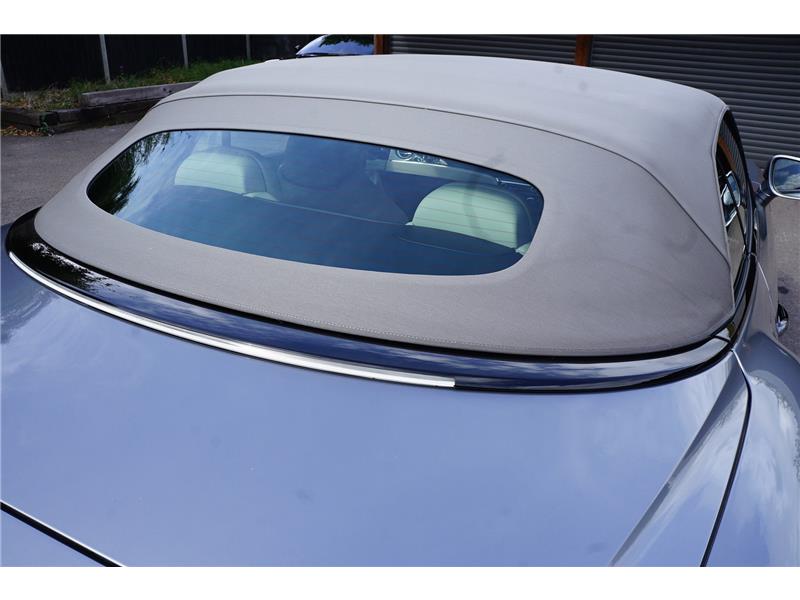 2025 Bentley Continental 4.0 V8 High-Performance GTC Black Edition