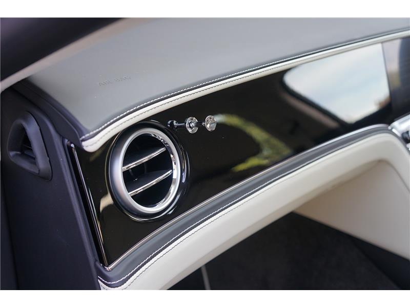 2026 Bentley Flying Spur 4.0 V8 High-Performance