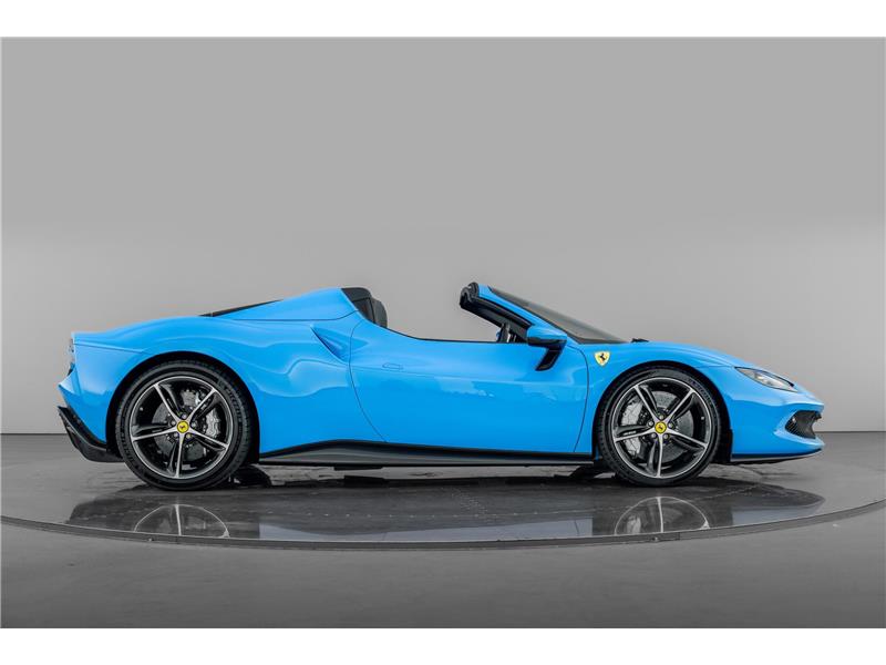 2023 Ferrari 296 GTS