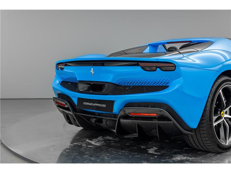 2023 Ferrari 296 GTS