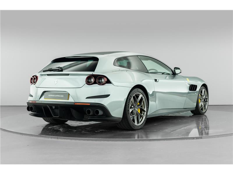 2019 Ferrari GTC4Lusso T