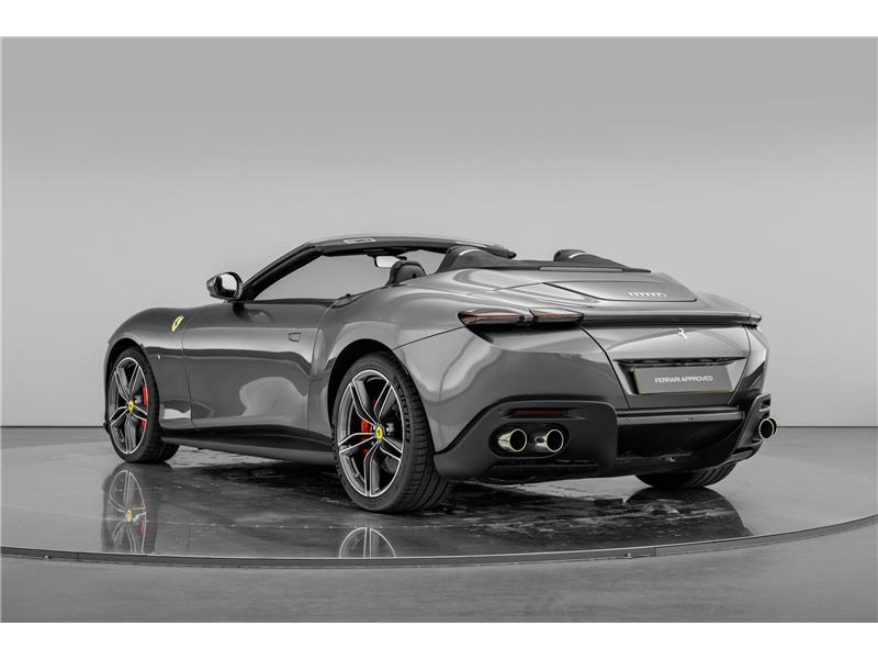 2024 Ferrari Roma Spider