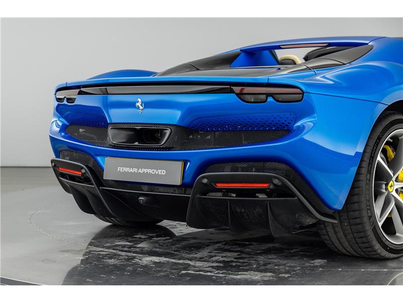 2024 Ferrari 296 GTS