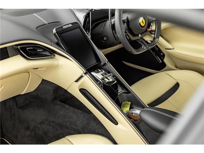 2021 Ferrari Roma  