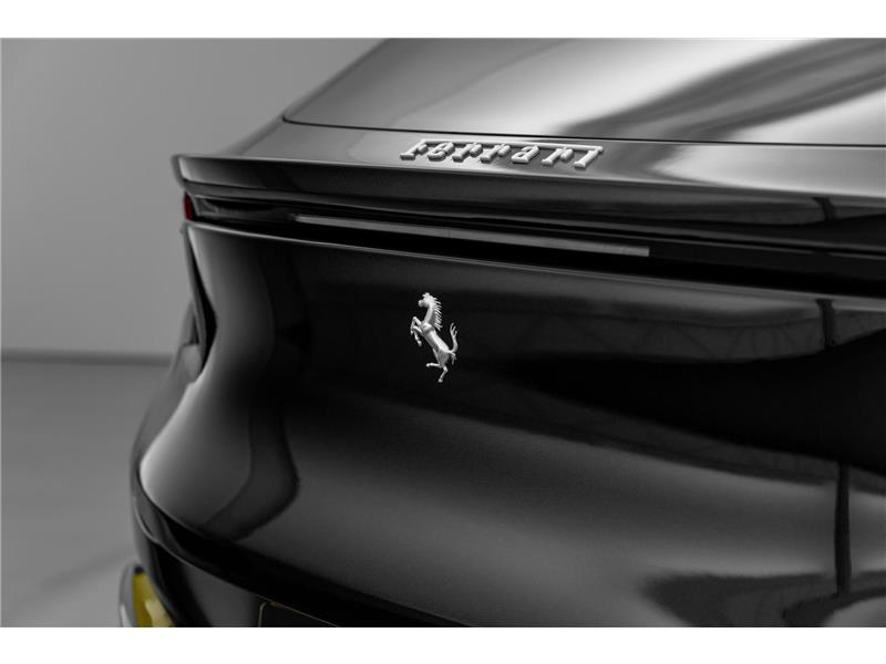 2025 Ferrari Purosangue 6.5 V12 STD