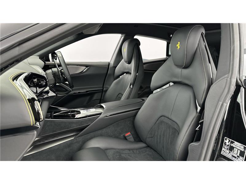 2025 Ferrari Purosangue 6.5 V12 STD