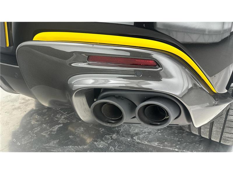 2025 Ferrari Purosangue 6.5 V12 STD