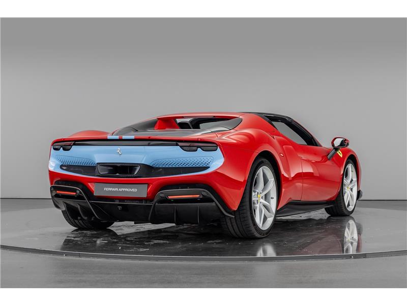 2025 Ferrari 296 GTS