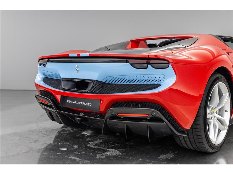 2025 Ferrari 296 GTS