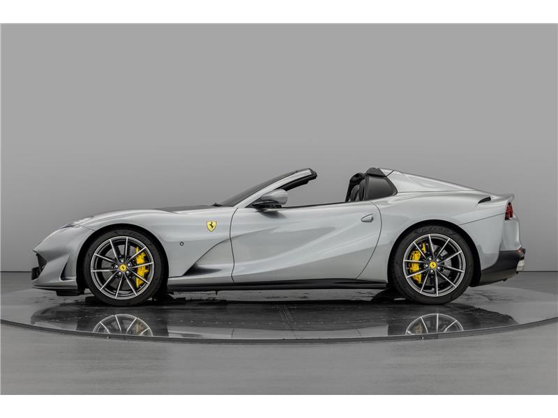 2022 Ferrari 812 GTS  