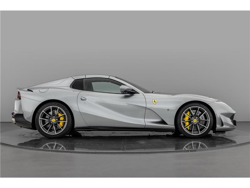 2022 Ferrari 812 GTS  