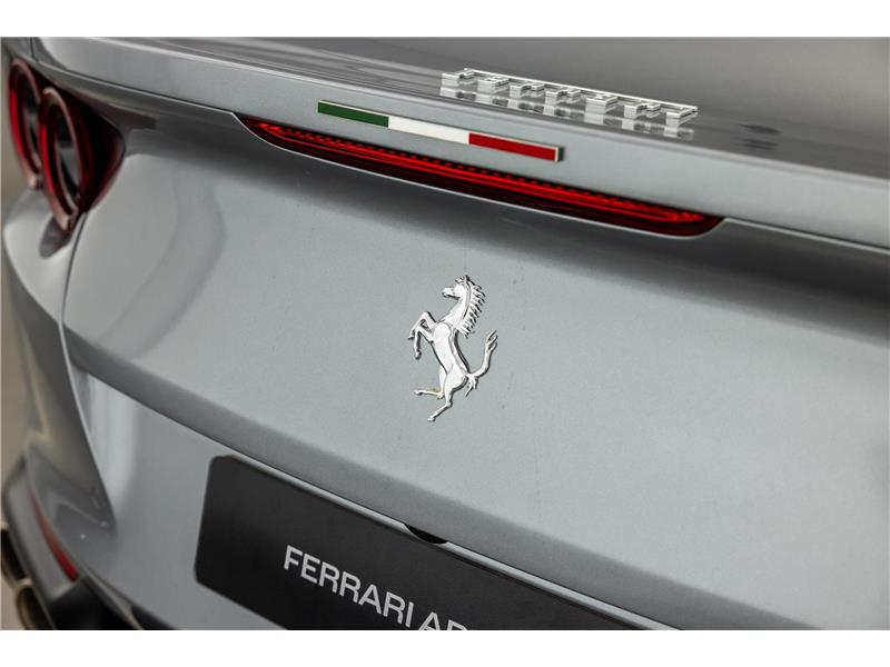 2022 Ferrari 812 GTS  