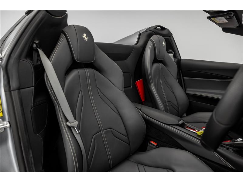 2022 Ferrari 812 GTS  