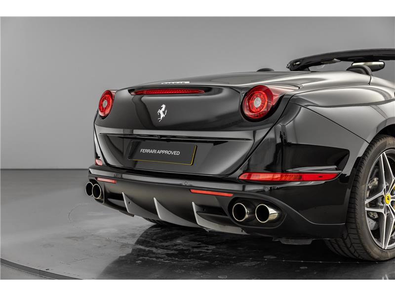 2015 Ferrari California T DD S-A